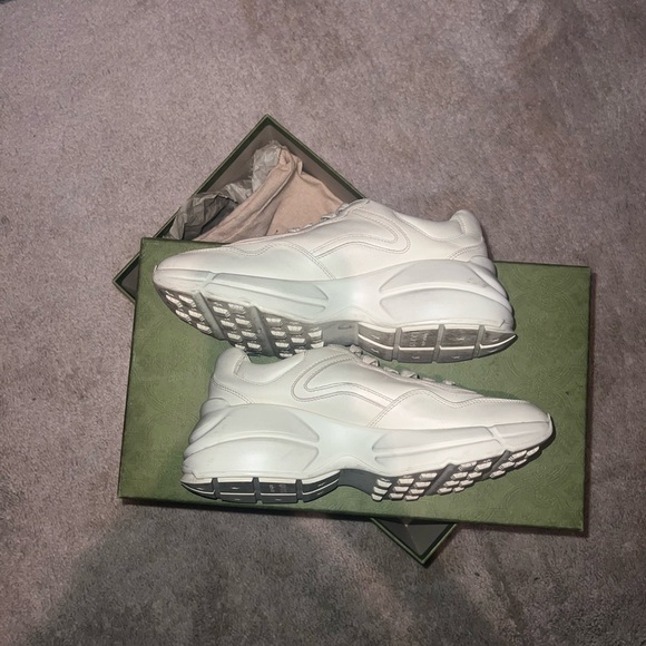 Gucci Rython Sneakers - Picture 3 of 8